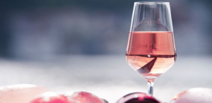 Tìm hiểu về các dòng rượu vang hồng dành cho người mới