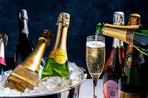 Lịch sử hình thành bí ẩn của dòng vang Champagne mà phải hơn 200 năm sau người ta mới biết đến